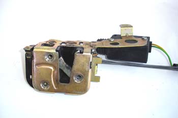 Cerradura con cierre centralizado.  Vista lateral