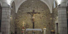 Interior de iglesia en Gascones