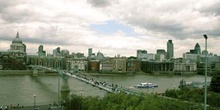 Saint Paul Cathedral y Millenium Bridge desde Tate, Londres