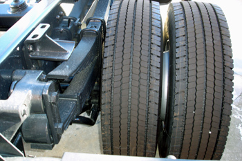 Vehículos industriales. Ruedas gemelas