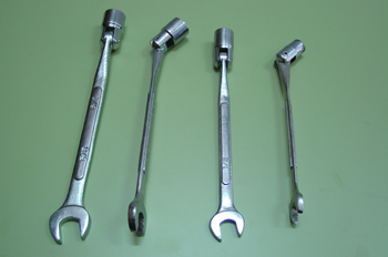 Llaves de vaso con cardán incorporado