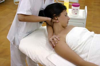 Estiramientos: esternocleidomastoideo y músculo del cuello