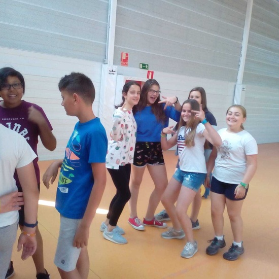 2019_06_11_Sexto B comienza el montaje del escenario para la graduación_CEIP FDLR_Las Rozas 8