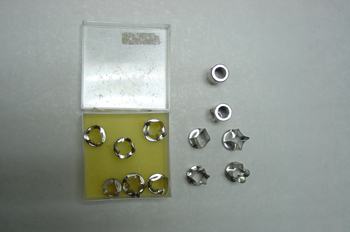 Cortapastas en miniatura