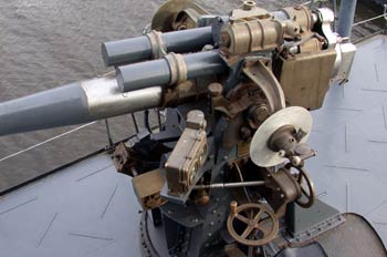 Cañón de un buque de guerra