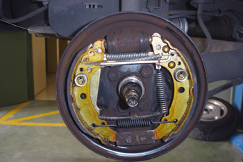 Conjunto de freno de tambor. Vista interior