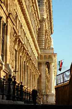 Edificio de la Universidad de Corvinus, Budapest, Hungría