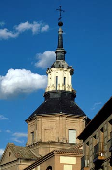 Convento de las Agustinas descalzas de Santa María Magdalena, Al