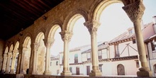 Galería porticada de la Iglesia de San Lorenzo, Segovia