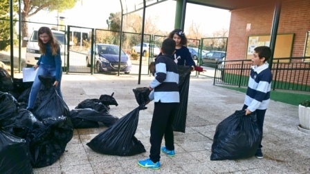 Litter Less Campaign_Reciclado de los Residuos 16