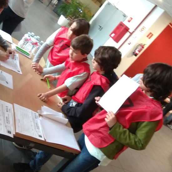 GYMKANA DE CIENCIA Y TECNOLOGIA. BRAVO CHICAS/OS 4