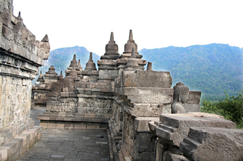 Corredor, Templo Borobudur, Jogyakarta, Indonesia