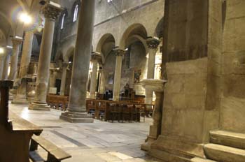 Interior de la Iglesia de San Michele, Lucca