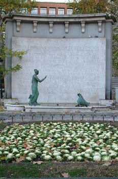 Fuente en el Paseo del Prado, Madrid