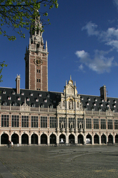 Fachada de la Biblioteca de la Universidad de Lovaina, Bélgica