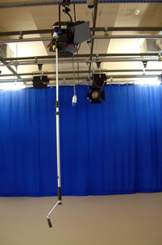 Pértiga para regulación de focos