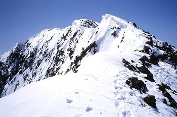 Arista y cima del pico Posets