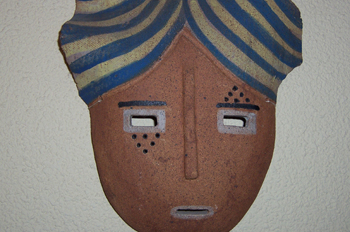 Máscara de cerámica