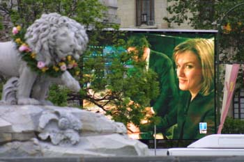 Leones de la Fuente de La Cibeles engalardonados