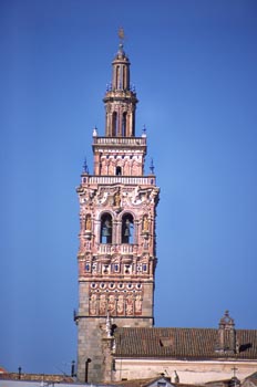 Campanario de la iglesia de San Bartolomé - Jerez de los Caballe