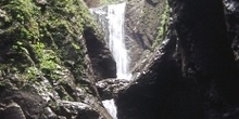 Saltos de agua en el Barranco de Olhadubie, Huesca