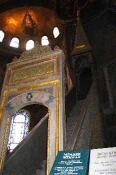 Minbar (púlpito) de la mezquita de Santa Sofía, Estambul, Turquí