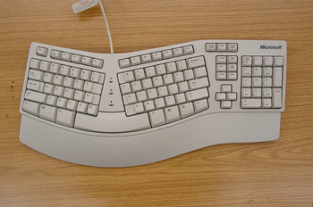 Teclado ergonómico