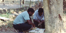 Ritos mágicos, ofrenda de harina en baobab, Nacala, Mozambique