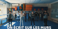 On écrit sur les murs