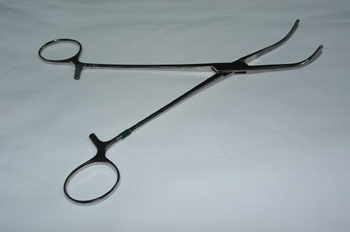 Pinza hemostática Rochester-Pean