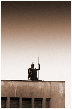 Escultura de Palas Atenea en el Cículo de Bellas Artes, Madrid