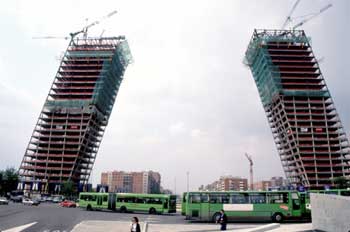 Torres KIO de Madrid en construcción