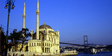 Mezquita de Ortaköy, Estambul, Turquía
