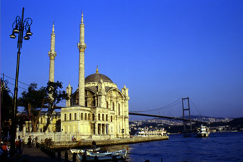 Mezquita de Ortaköy, Estambul, Turquía