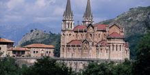 Colegiata de Nuestra Señora de Covadonga, Cangas de Onís, Asturi