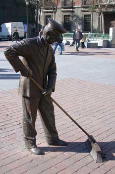 Estatua de barrendero, Madrid