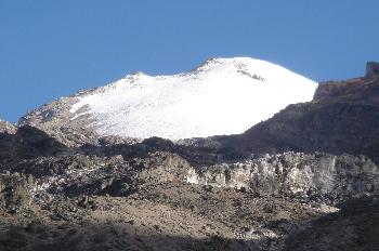 Vista de la cima del Pico de Orizaba (5750m) desde las faldas de