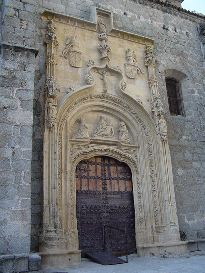 Puerta de iglesia en Colmenar Viejo