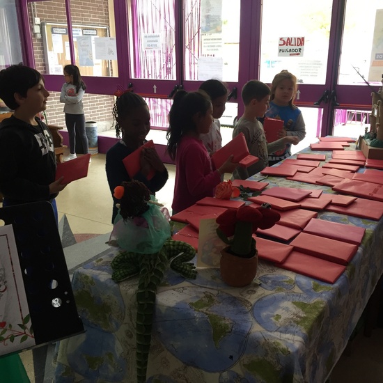 Mercadillo de Libros, premiados, y exposición de trabajos. Día del Libro curso 18-19 3