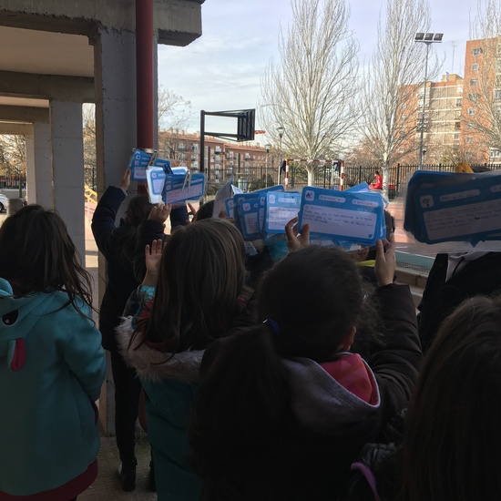 Concurso de microcuentos en formato Tweet 8