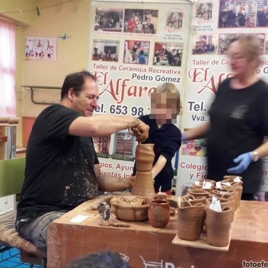 EL ALFARERO EN EL COLE 3