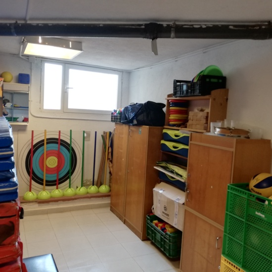 FOTOS ALMACEN DE EDUCACION FISICA