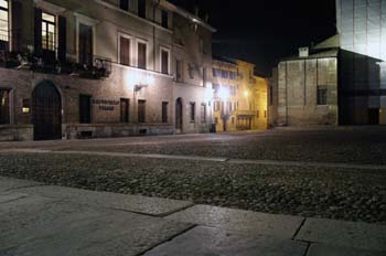 Plaza del Duomo, Parma