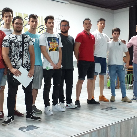 Graduación 2018-19 Grado Superior 8