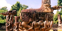 Caballo con piernas, Angkor, Camboya