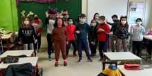 Villancico 4º D con coreografía en español y en inglés.
