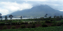 Laguna de San Pablo en Otavalo, Ecuador