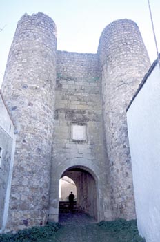 Puerta de Valencia - Alburquerque, Badajoz