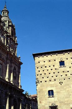 Casa de Las Conchas y Clerecía, Salamanca