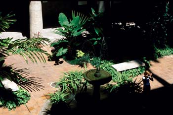 Patio colonial, Cuba
